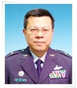 第二十五任院長<br>空軍少將吳怡昌